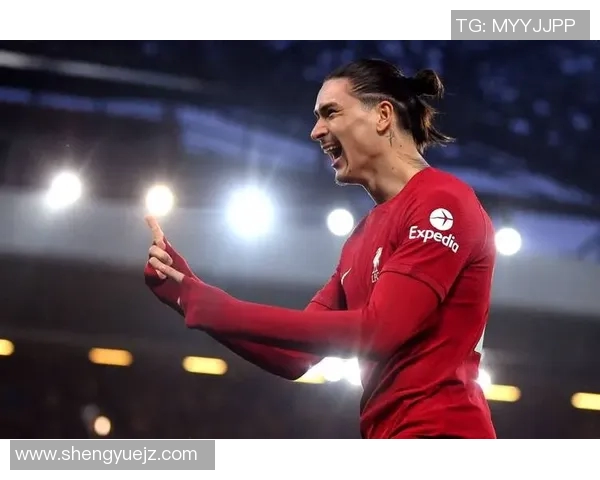 足球明星的黑人儿子如何在绿茵场上书写自己的传奇人生