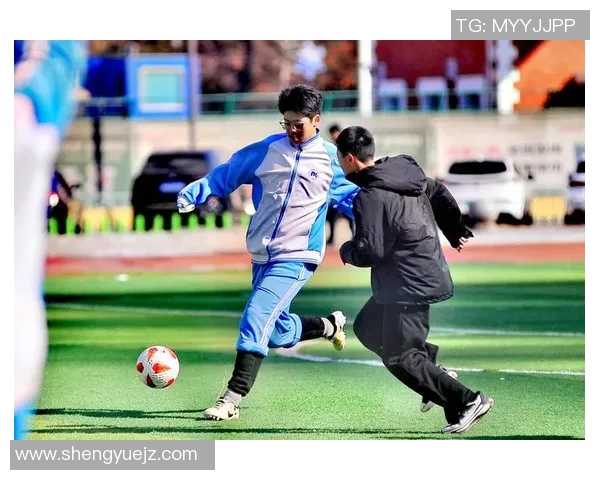 跑男节目中足球明星的精彩瞬间与团队合作的感人故事